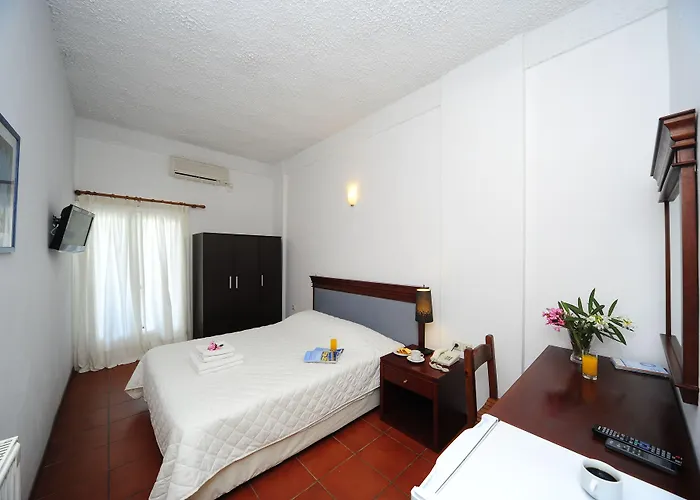 Solaris (adults Only) Fira (Santorini)