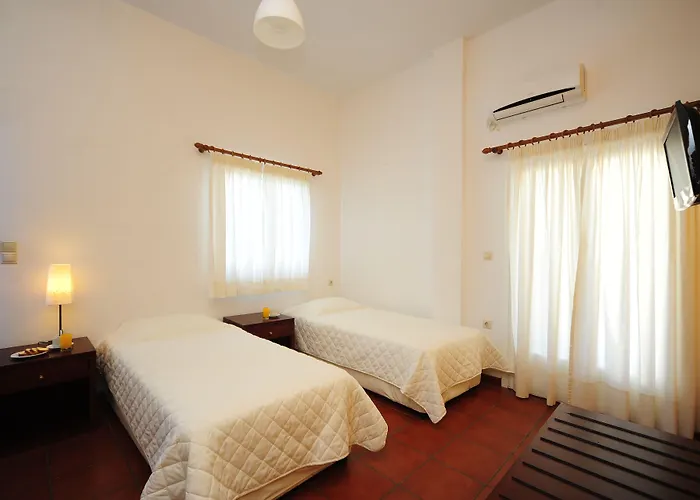 Отель Solaris (adults Only) Тира